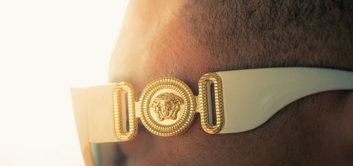Venha conhecer um pouco da história da marca Versace!